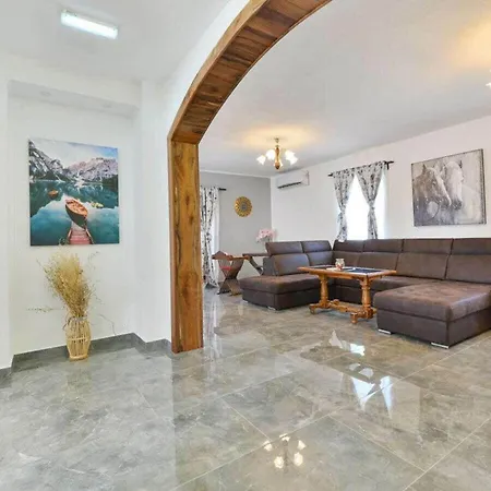 Marinic Comfortable * Ζαντάρ