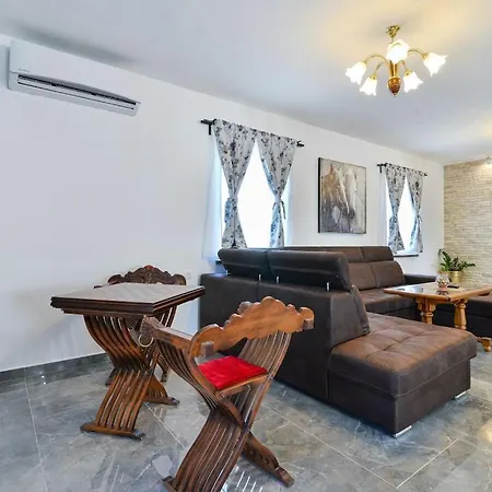 Marinic Comfortable Vila Zadar