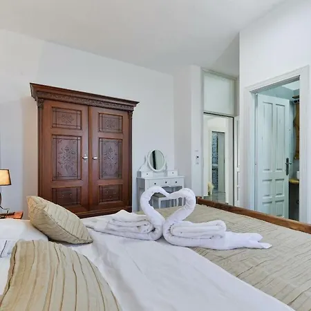 Marinic Comfortable *